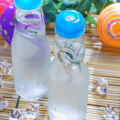 2 bouteilles limonade ramune