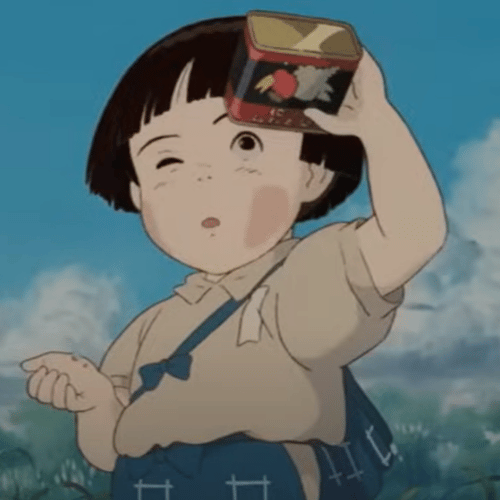 Setsuko regarde dans boite bonbon Tombeau des lucioles